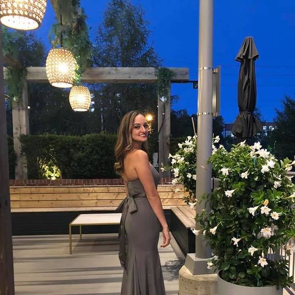 Meet your Posher, Veronica - Picture 1 of 1